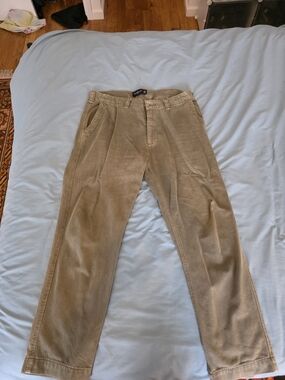 Classic Men's Olive Khaki Pleated Pants